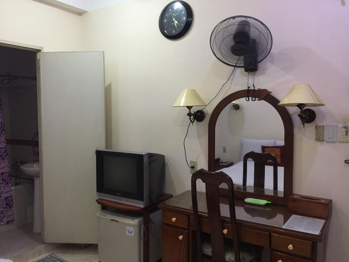 Duyen Sai Gon Hotel Хошимин Экстерьер фото