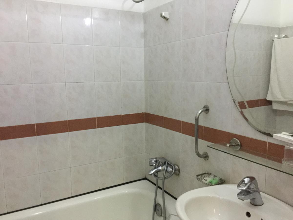 Duyen Sai Gon Hotel Хошимин Экстерьер фото